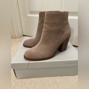 Sole Society Suede Gray-Natural Ankle Booties Size 8